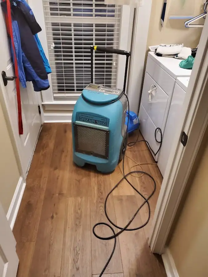 Commercial dehumidifier deployed for Flood Damage Cleanup in Wesley Chapel